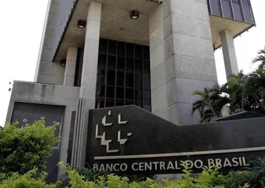 O papel do Banco Central do Brasil no controle do superendividamento