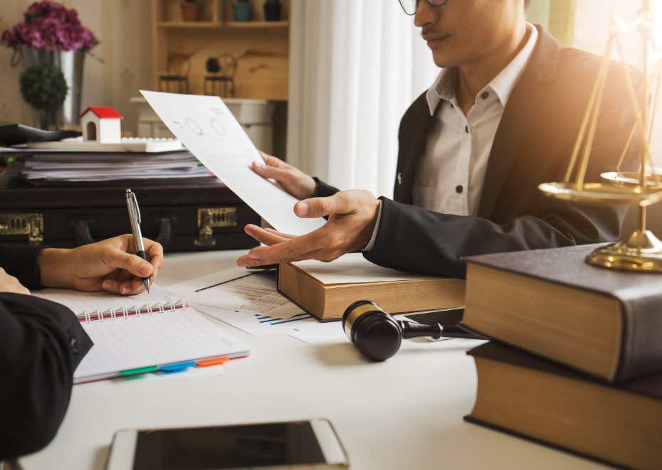 COMO UM ADVOGADO AJUDA NA RECUPERAÇÃO JUDICIAL DA EMPRESA